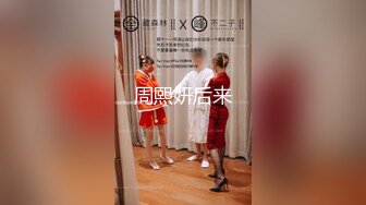 小区住宅趴窗缝中连续拍多对小情侣性生活裸奔