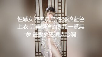 ❤️白虎嫩穴双马尾萝莉萌妹❤️脱下小可爱内裤随意玩弄无毛小嫩穴，腰细圆润屁股翘起后入，进进出出呻吟娇喘太夹了