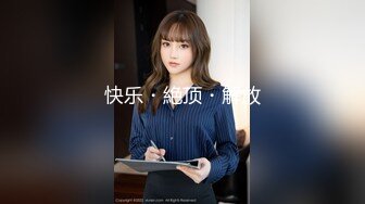 健身房里约站女教练