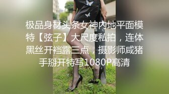 小哥工地健身玩弄大屁股骚奶子少妇，后入爆草揉着骚奶子无套抽插，直接内射让骚逼舔鸡巴