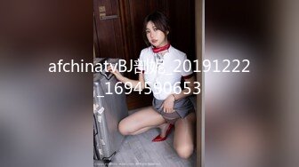 姐弟乱伦拿下御姐后续11-把姐姐按在厕所里干屁眼