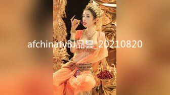 ⚫️⚫️快手网红泄密！性感身材美乳反差婊【小雪儿】金主2024私定，露奶露逼紫薇制服骚舞，扒开下面给你看