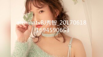 172CM网红美女，调情69姿势舔小穴，扶着大屁股撞击