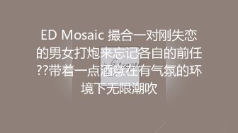      帅哥约了个整了容的漂亮女神  调情撩了半个小时 妹子开始还反抗 小哥看出她只是假装 其实也想要