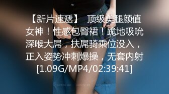 灰发颜值小姐姐！被头套男爆操！后入撞击双女伺候，双腿肩上扛爆操，美女更喜欢被舔逼